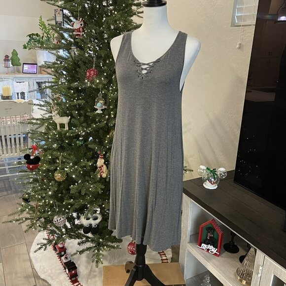 MOSSIMO SUPPLY CO. FRONT CRISS CROSS DRESS IN GRAY SIZE MED - EUC (513) - Picture 1 of 2